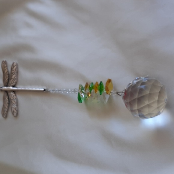 Wishing Thread Eternity crystal with  silver dragon fly. - Picture 10 of 11